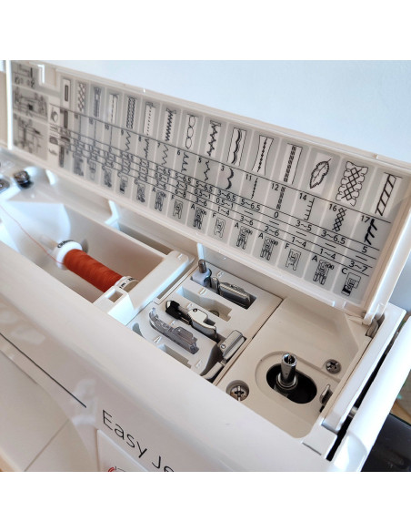 Máquina de costura Janome Easy Jeans 26