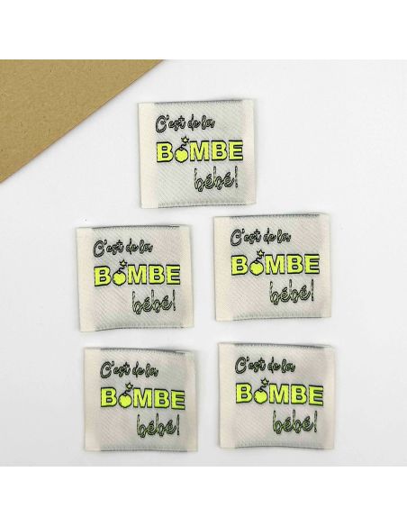 Conjunto de 5 etiquetas tecidas para costurar É uma bomba Bebê!