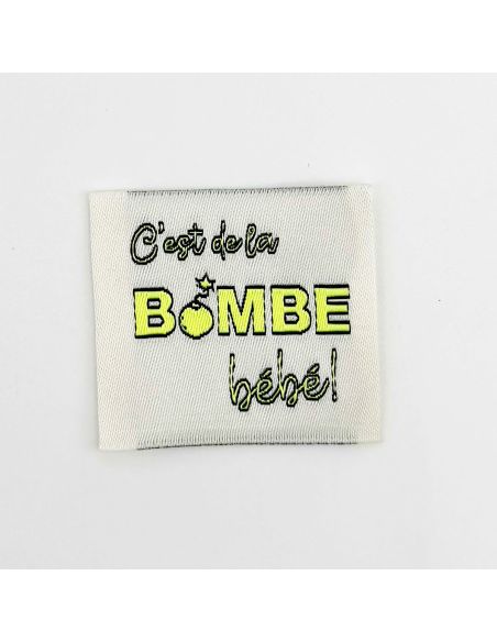 Conjunto de 5 etiquetas tecidas para costurar É uma bomba Bebê!