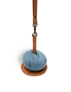 Pulseira porta-novelo de lã Muud Gyrit - Whisky 2