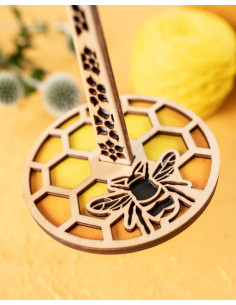 Pulseira porta-novelo de lã - Abelha 2