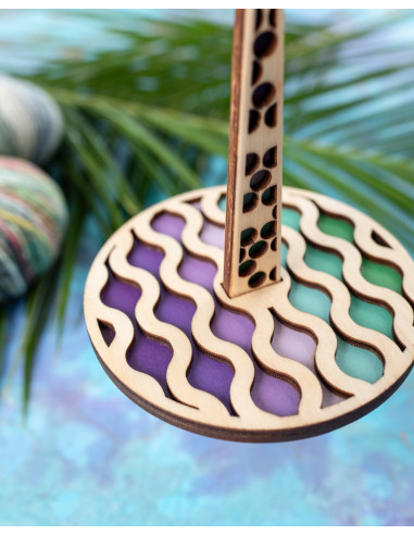 Pulseira porta-novelo de lã - Funky wave