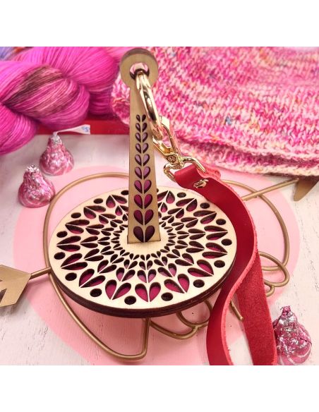 Pulseira porta-novelo de lã - Coração