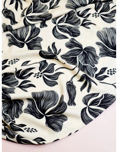 Tecido sarja viscose Loa - Preto