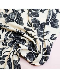 Tecido sarja viscose Loa - Preto