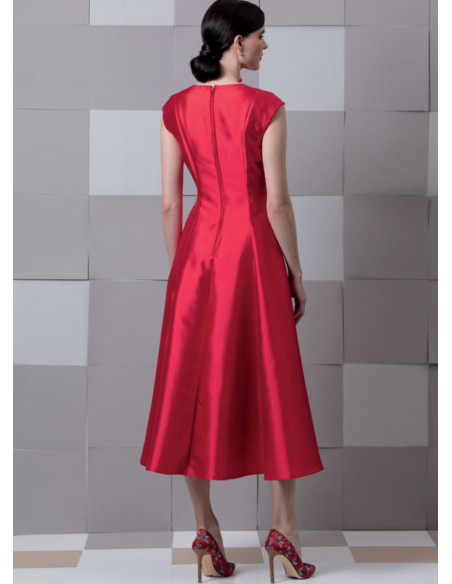 Molde de vestido e falso plastrão - Vogue 9292