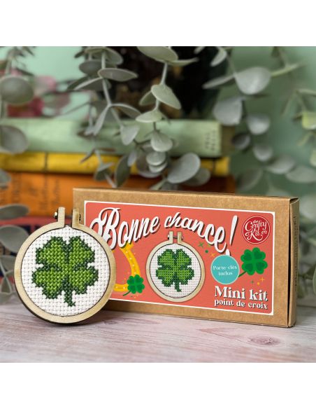 Mini kit bordado ponto cruz - Boa sorte!