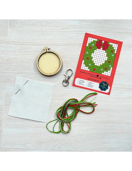 Mini kit bordado ponto cruz - Feliz Natal!