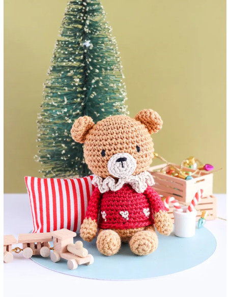 Conjunto de bola de Natal amigurumi em crochê - O ursinho