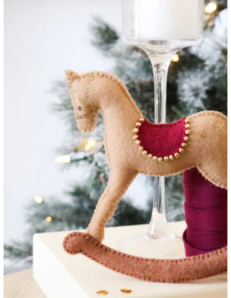cópia do livro Minha decoração de Natal em feltro