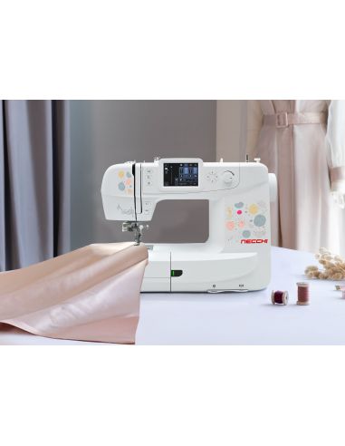 Máquina de costura e bordado Necchi NE210