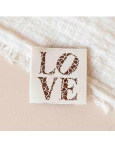 Etiqueta tecida para costurar Love