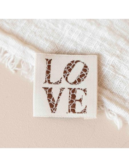 Etiqueta tecida para costurar Love