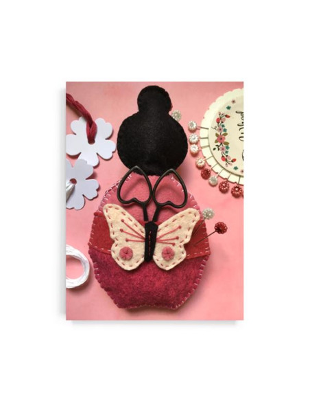 Kit de feltro kokeshi alfineteiro e porta-tesouras