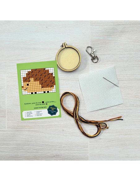 Mini kit de bordado em ponto cruz - Você desperta minha curiosidade